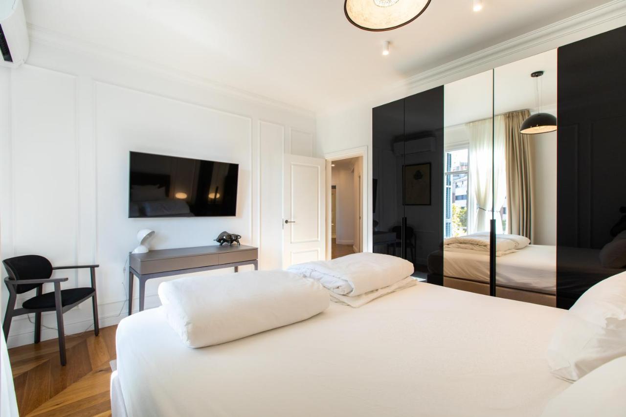 Majestic 4Br/4Bath Apartment In Sagrada Familia Area Barcelona Exterior foto