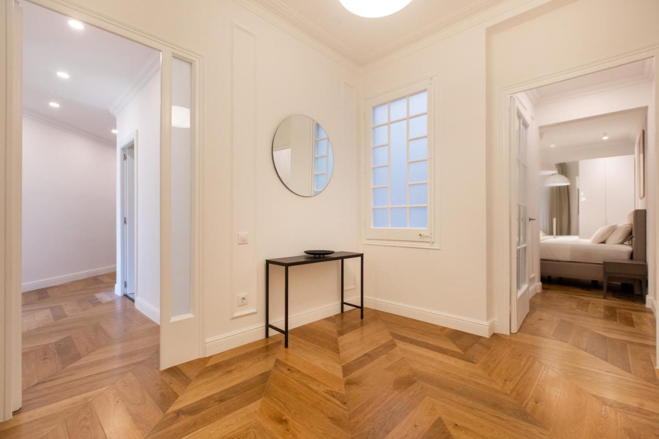 Majestic 4Br/4Bath Apartment In Sagrada Familia Area Barcelona Exterior foto